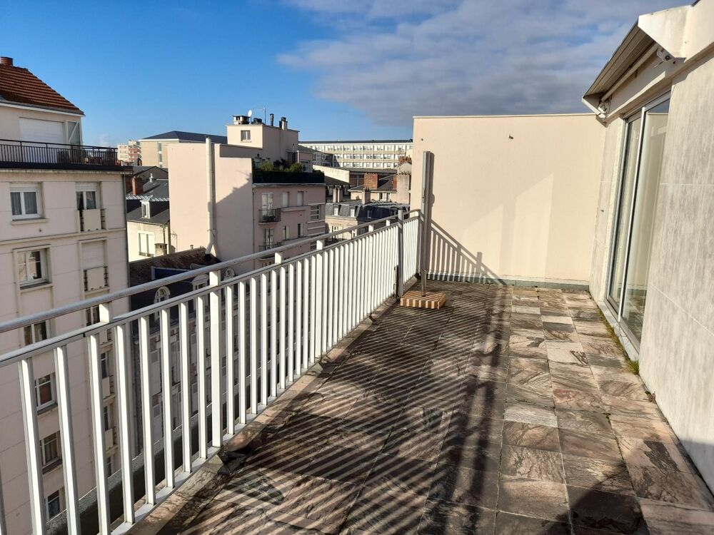 À LOUER : Appartement rénové T4 de grand standing situé ....