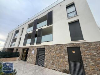  Parking / Garage � louer 