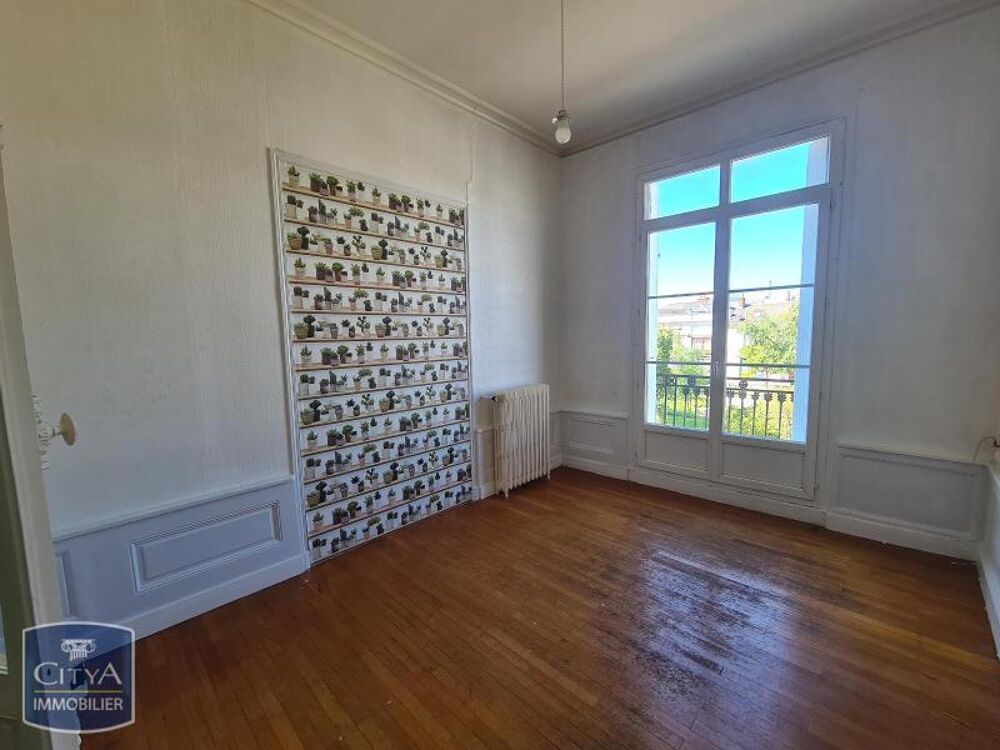 À LOUER : Appartement T4 bis situé dans la charmante vil....