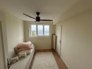  Appartement à louer 3 pièces 87 m²