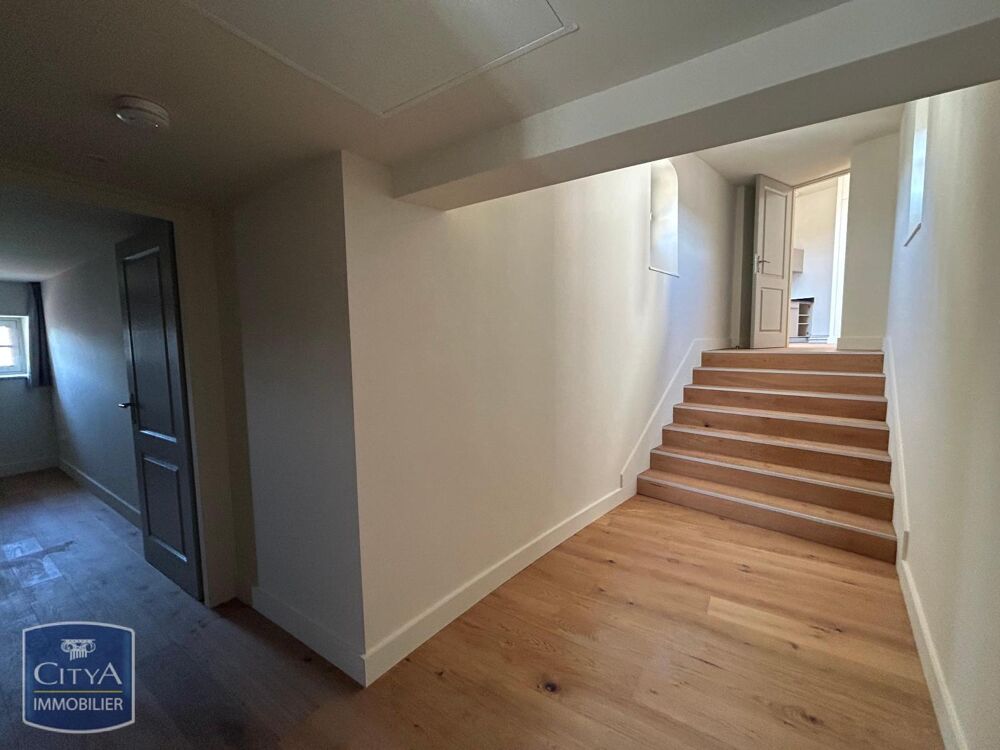 location Appartement - 3 pièce(s) - 89 m² Dole (39100)