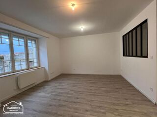 Appartement à louer 4 pièces 70 m²