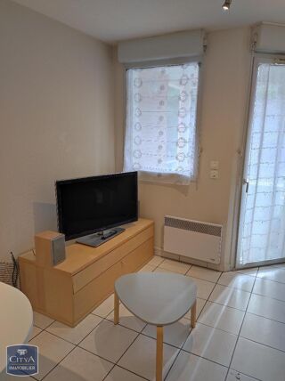  Appartement à louer 2 pièces 33 m²