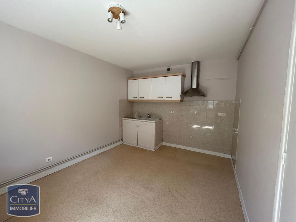 À LOUER : Découvrez cet appartement spacieux et lumineux....