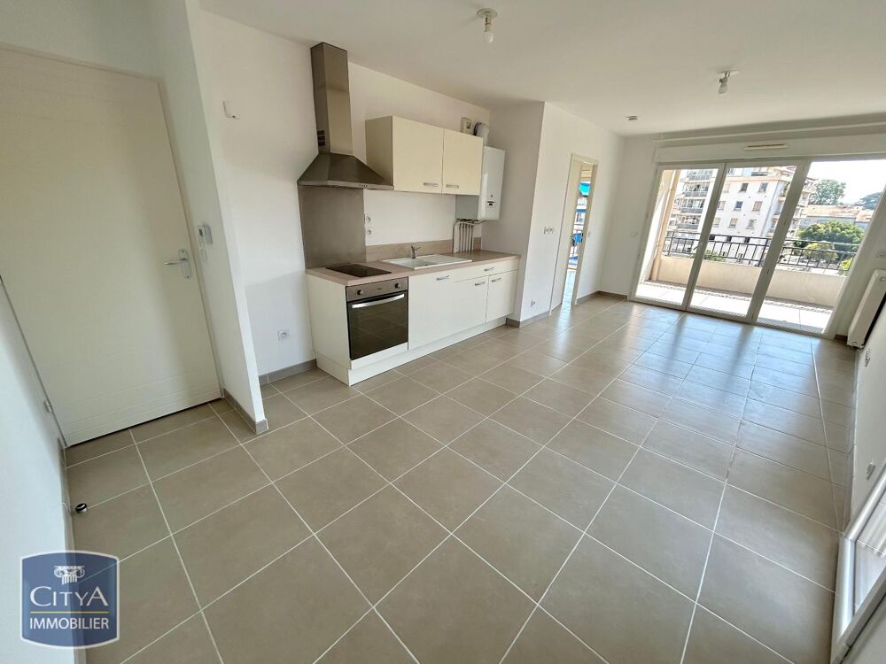 location Appartement - 2 pièce(s) - 44 m² Toulon (83100)