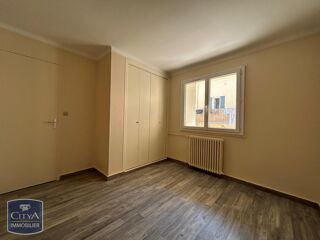  Appartement à louer 3 pièces 56 m²