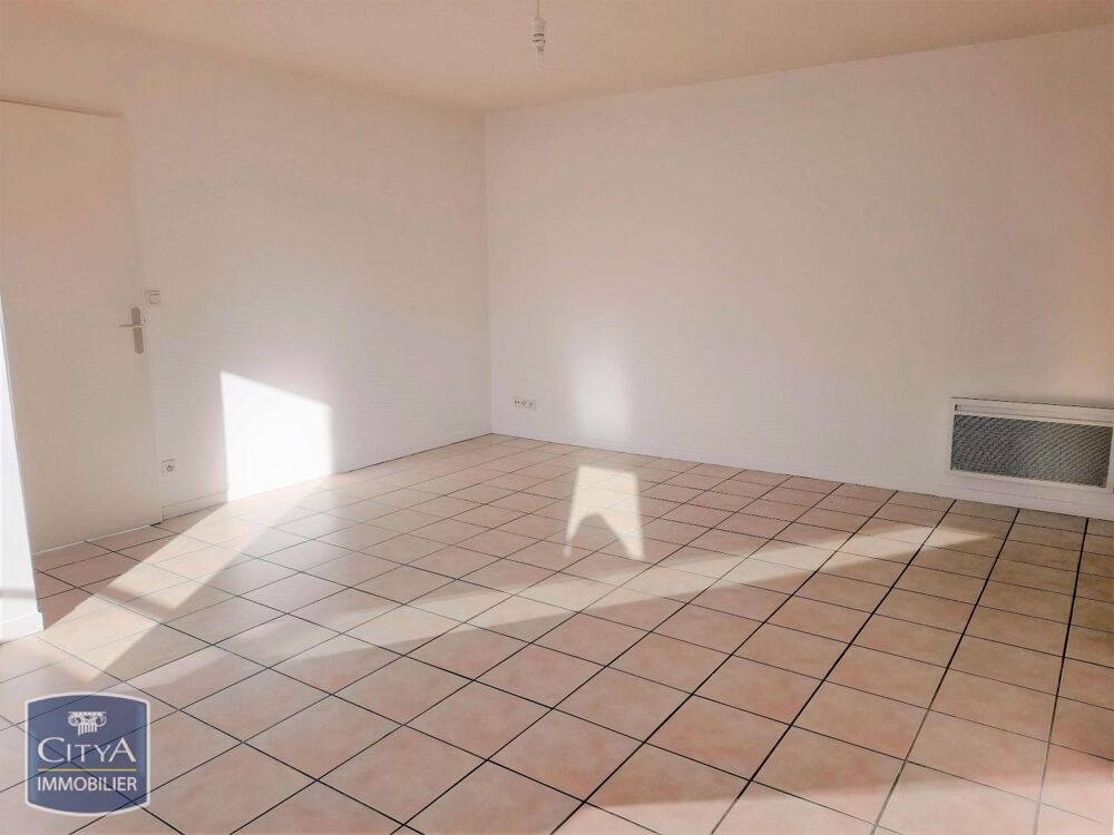 location Appartement - 2 pièce(s) - 54 m² Saint-Quentin (02100)