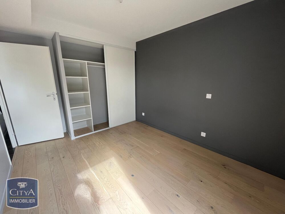 location Appartement - 2 pièce(s) - 46 m² Saint-Médard-en-Jalles (33160)