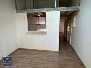  Appartement à louer 2 pièces 33 m²