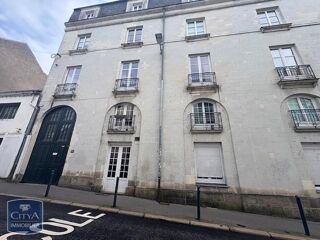 Parking / Garage à louer 