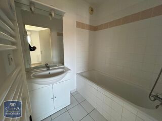  Appartement à louer 2 pièces 45 m²