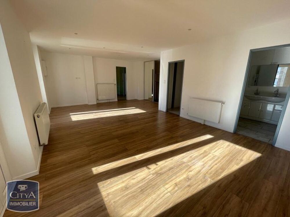 location Appartement - 4 pièce(s) - 122 m² Le Chambon-Feugerolles (42500)