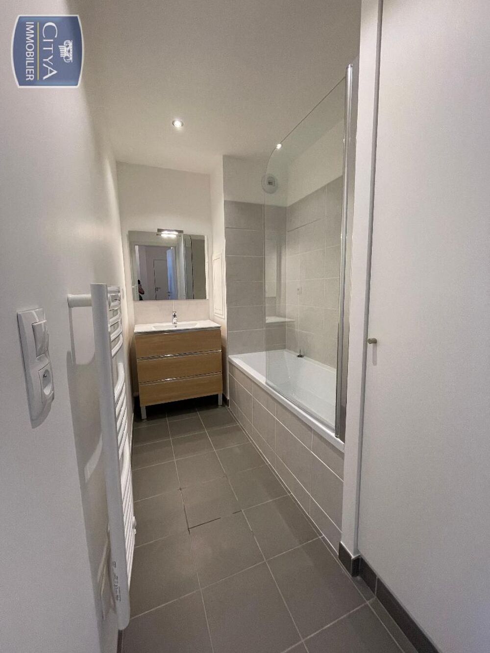 À LOUER : Découvrez ce charmant appartement qui vous att....