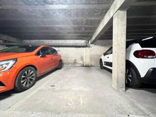  Parking / Garage  vendre 