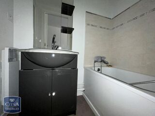  Appartement à louer 1 pièce 28 m²