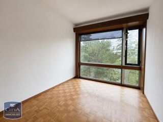  Appartement à louer 3 pièces 72 m²