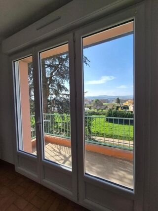  Appartement à louer 3 pièces 67 m²