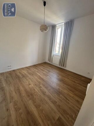  Maison à louer 4 pièces 84 m²