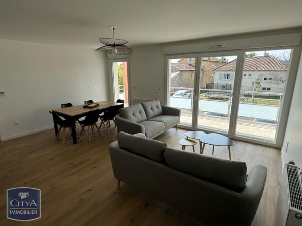 location Appartement - 4 pièce(s) - 81 m² Saint-Benoît (86280)
