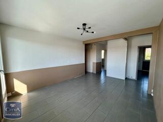  Appartement à louer 4 pièces 69 m²