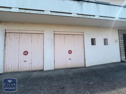  Parking / Garage  louer 
