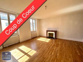 Appartement à louer 5 pièces 125 m²