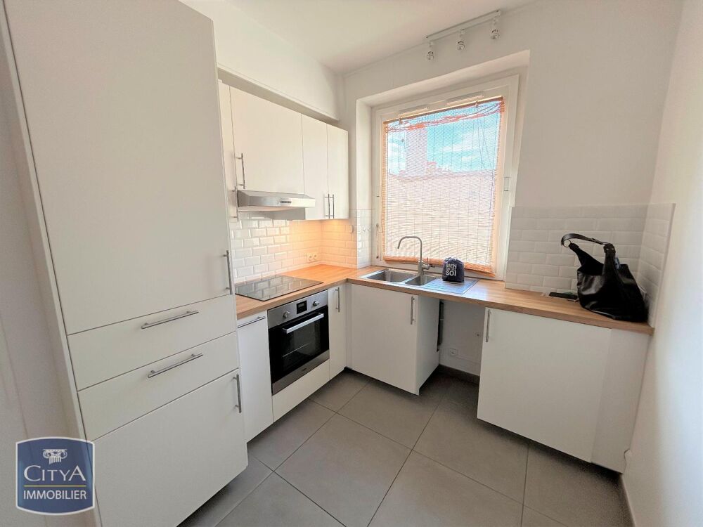 À LOUER // APPARTEMENT T3 DE STANDING // 8 RUE DE BARRE ....