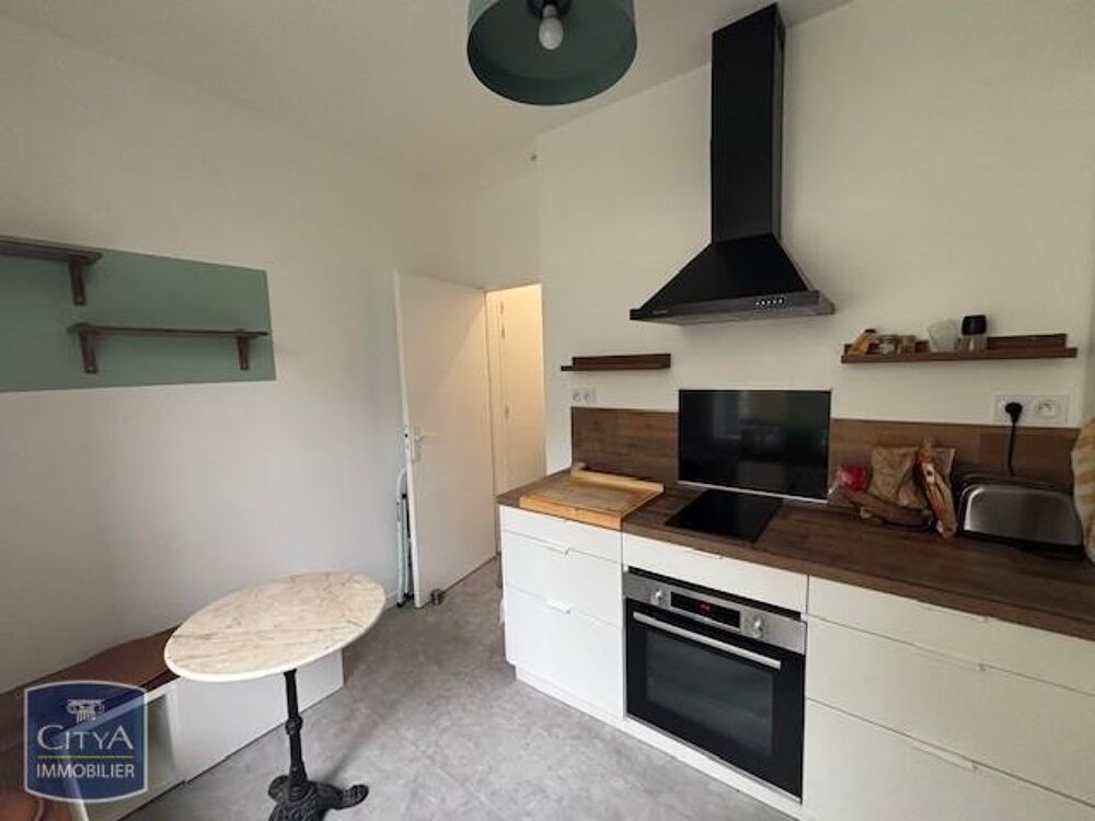CHU - A LOUER - APPARTEMENT T3 MEUBLE AVEC CAVE ET COUR ....