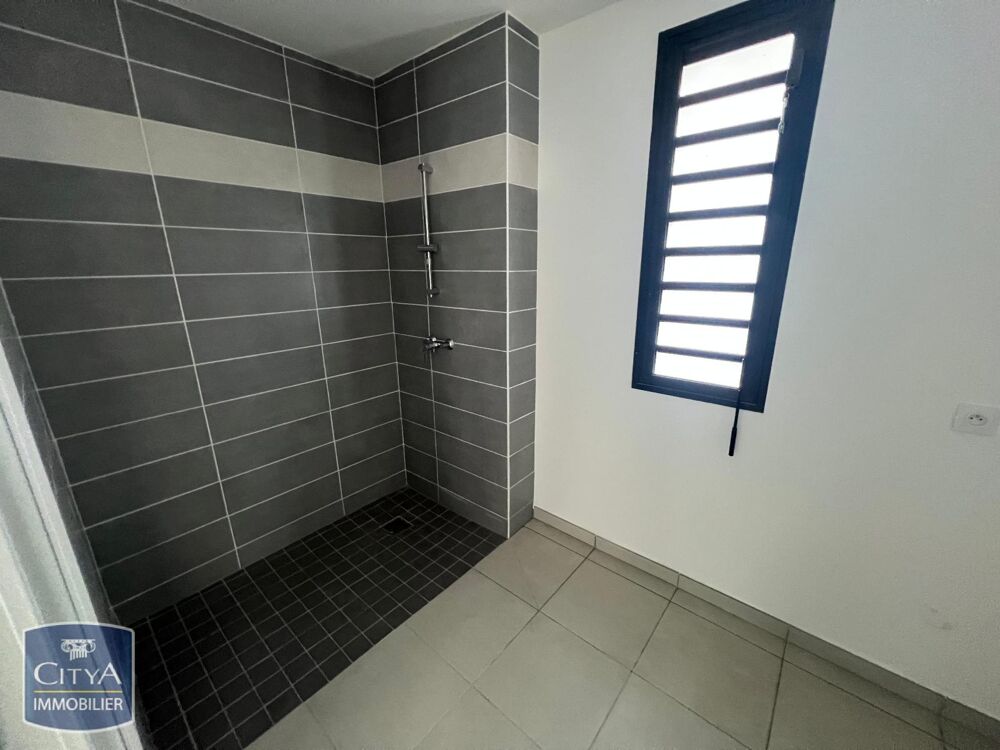 location Appartement - 3 pièce(s) - 66 m² Le Tampon (97430)