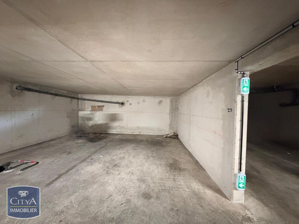 location Parking / Garage Marseille 9