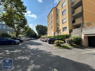  Appartement à louer 4 pièces 92 m²