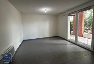  Appartement à louer 1 pièce 32 m²