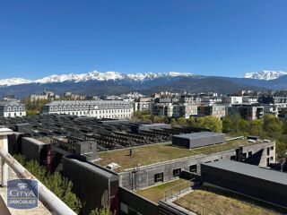  Appartement à louer 3 pièces 91 m²