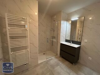  Appartement à louer 2 pièces 53 m²