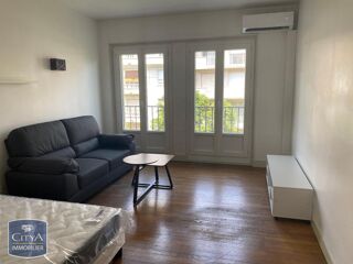 Appartement à louer 2 pièces 41 m²
