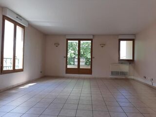  Appartement  louer 111 m