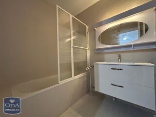  Appartement à louer 3 pièces 51 m²