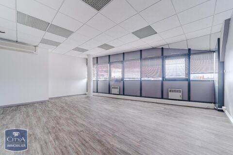 &Agrave; LOUER : Local professionnel de type Bureau T4 situ&eacute;... 1120 37000 Tours