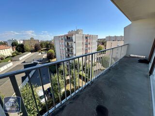  Appartement à louer 3 pièces 61 m²