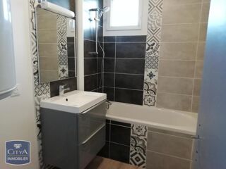  Appartement à louer 3 pièces 68 m²