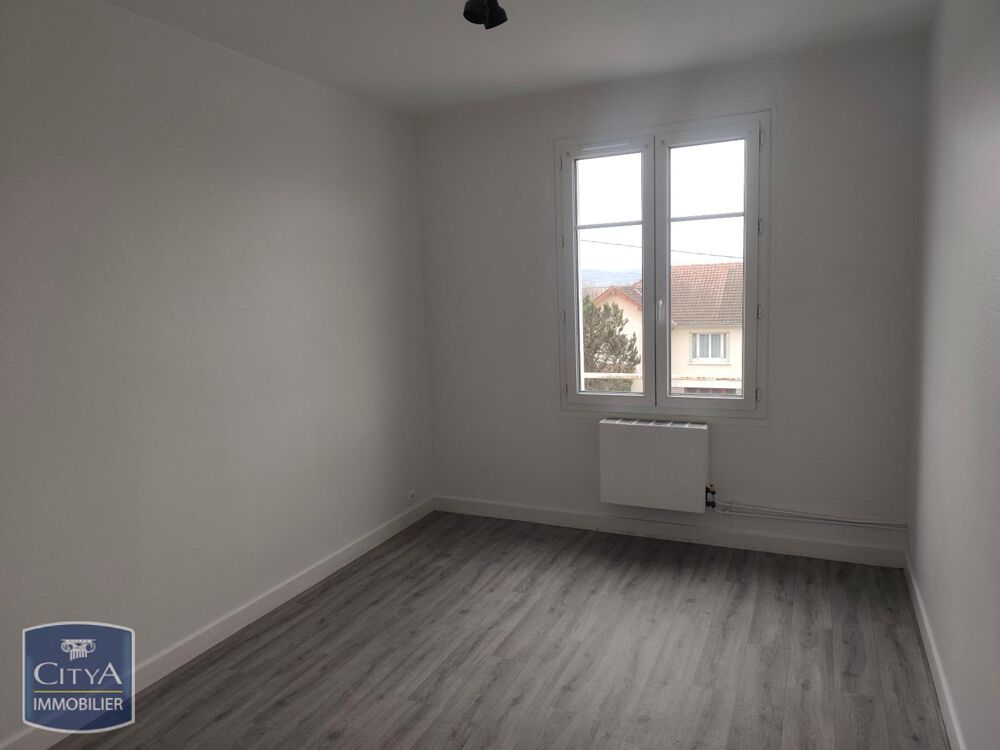 À louer : Appartement T4 situé à Guéret, dans un quartie....