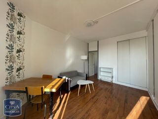  Appartement à louer 2 pièces 38 m²