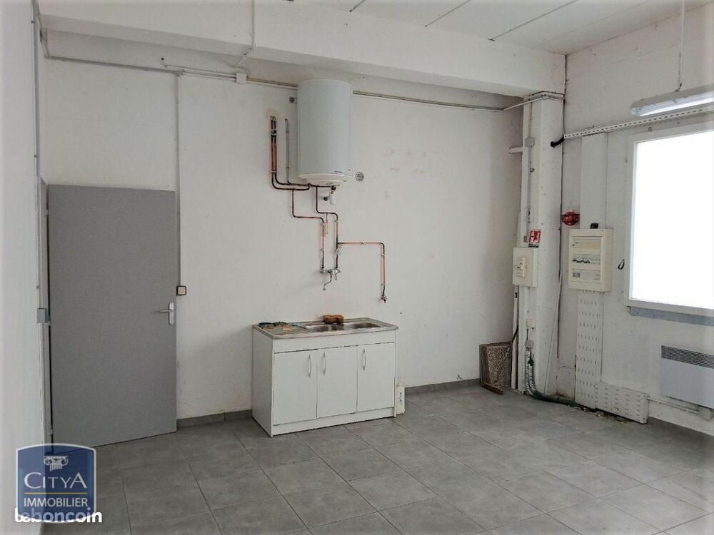  Location / Local Commercial Saint-Martin-la-Plaine (42800)