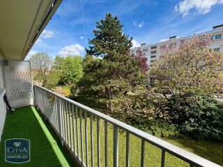  Appartement à louer 3 pièces 65 m²