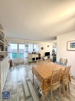  Appartement à louer 3 pièces 67 m²