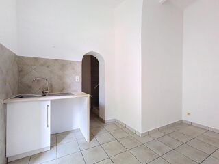  Appartement à louer 4 pièces 102 m²