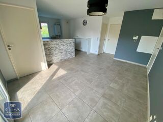  Appartement à louer 3 pièces 53 m²