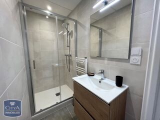  Appartement à louer 2 pièces 37 m²
