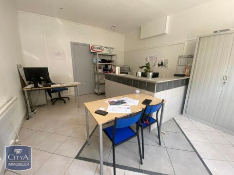 Plein centre-ville de PONT DE CHERUY, un local de 27m... 450 38230 Pont de cheruy