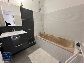  Appartement à louer 4 pièces 72 m²